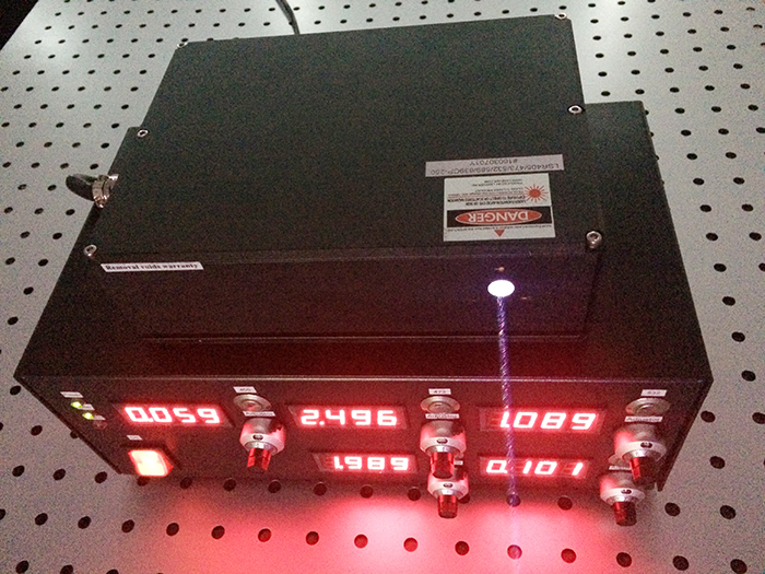 RGBV 4IN1 Multi wavelength laser 638nm-2W/532nm-4W/445nm-6W/405nm-4W - Haga click en la imagen para cerrar